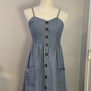 Women’s Blue Striped Dress With Pockets